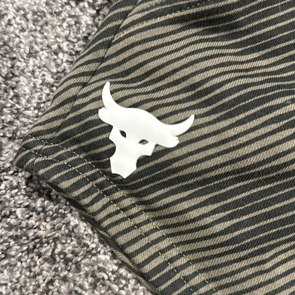 Under Armour Green Striped Athletic Shorts - Picture 2 of 5